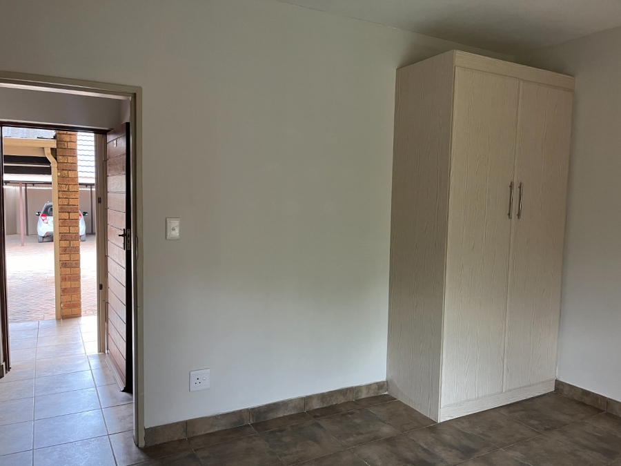 2 Bedroom Property for Sale in Dassie Rand North West